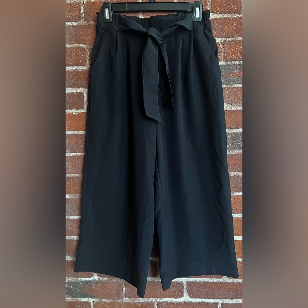 Lululemon Noir Crop Pant Black Wide Leg High Rise Belted Tie Waist size 6